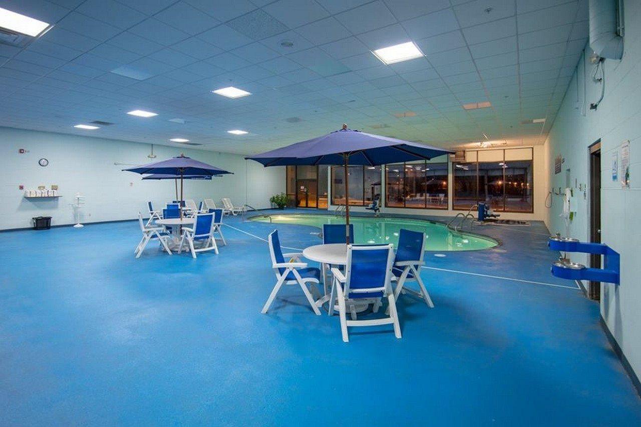 Hotel Ramada By Wyndham Cedar Rapids Zewnętrze zdjęcie